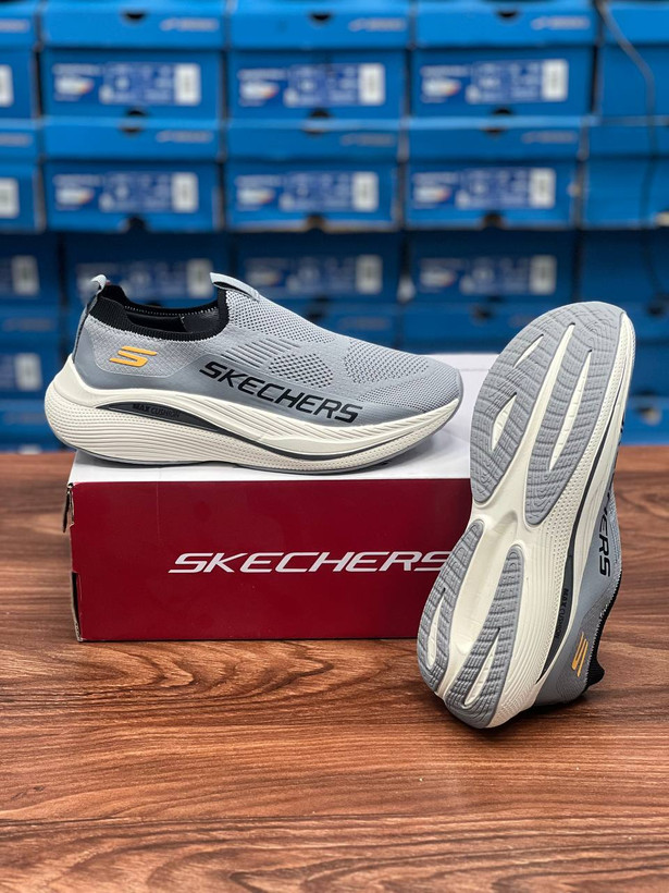 کتونی اسکیچرز مدل Skechers Max Cushioning