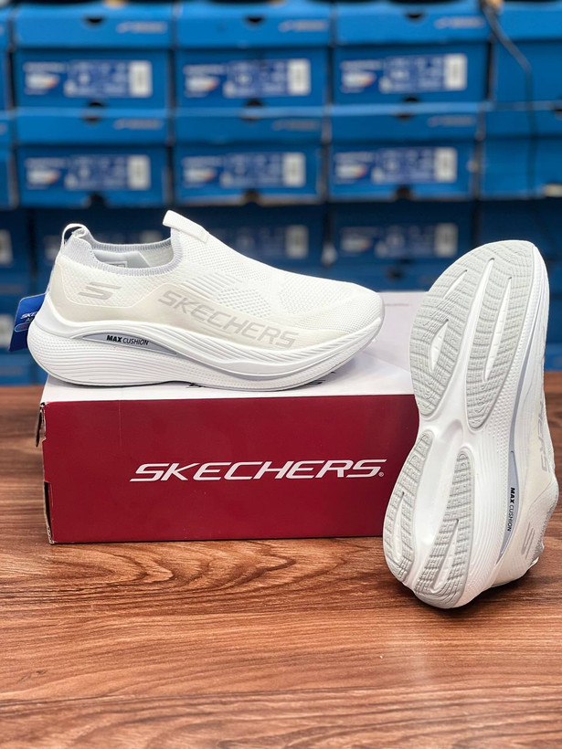 کتونی اسکیچرز مدل Skechers Max Cushioning