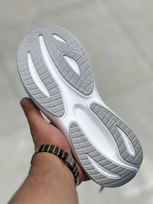 کتونی اسکیچرز مدل Skechers Max Cushioning