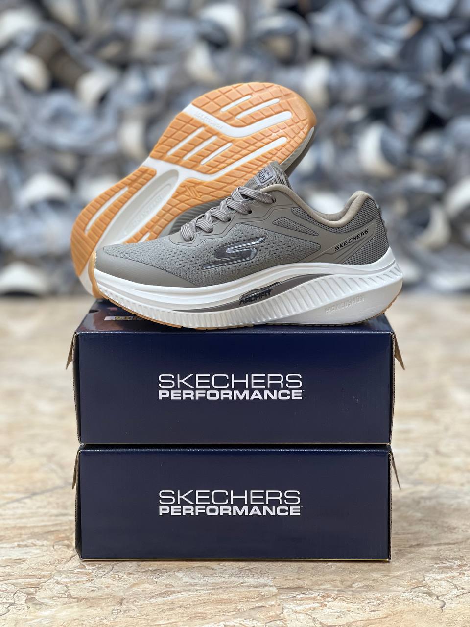 کتونی اسکیچرز مدل Skechers Arch Fit Max Cushioning