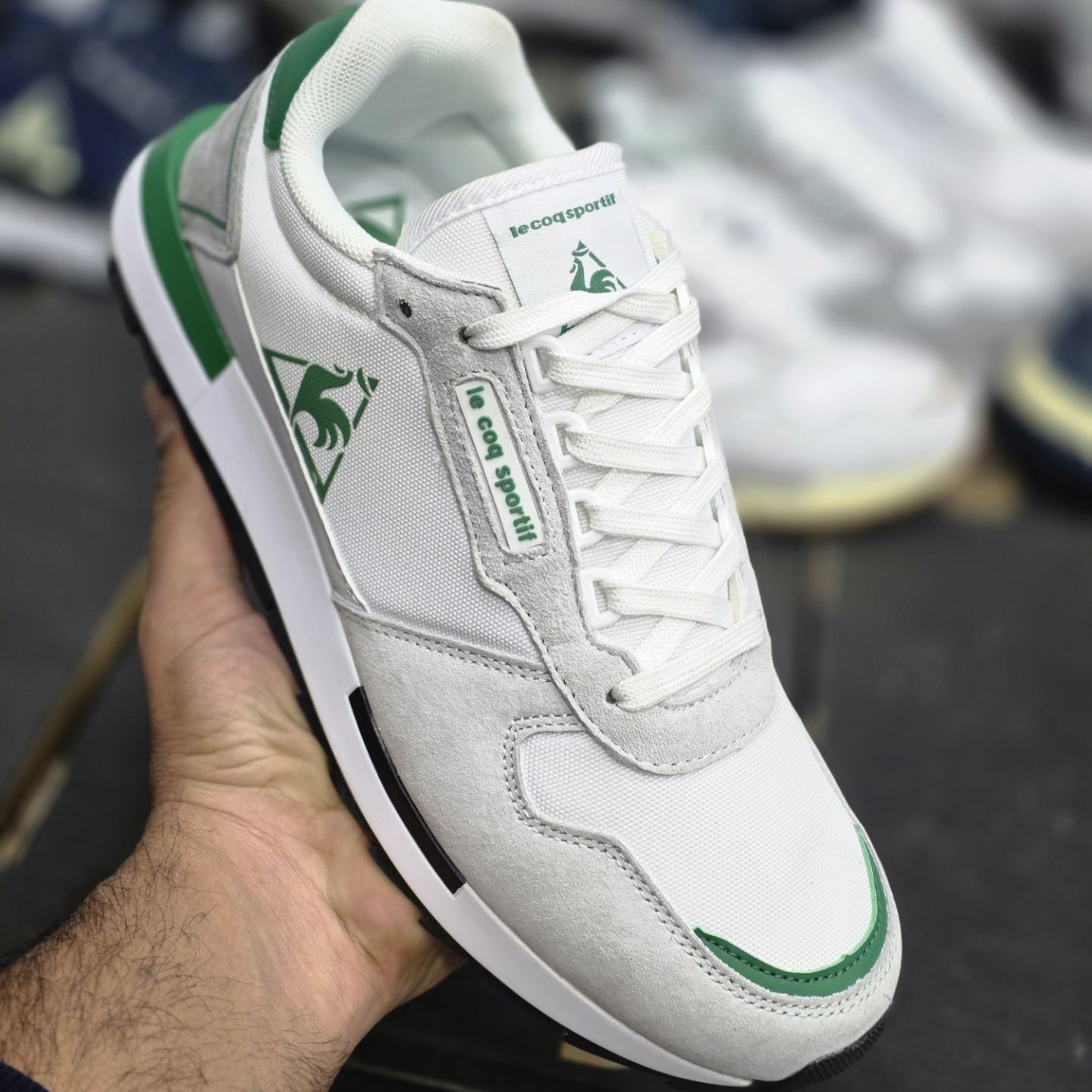 کتونی ویتنامی خروس نشان le coq sportif / ساخت ویتنام کیفیت مستر / سایز ۴۰ الی ۴۵