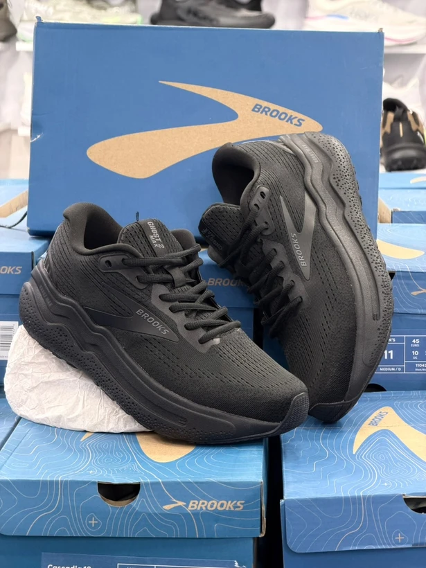 کتونی  بروکس مدل گاست مکس ۲ | Brooks Ghost Max 2 | سایز ۴۰تا۴۵ | ساخت ویتنام | کیفیت مستر