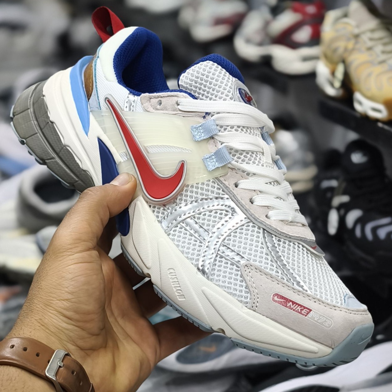 کتونی نایک مدل وی تو کی | Nike V2K Run | سایز ۴۰ تا ۴۵ | کیفیت مستر (وارداتی ویتنام)