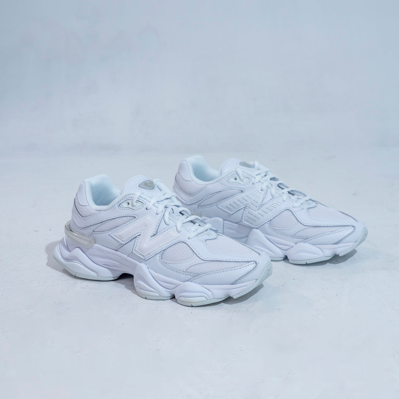 کتونی نیوبالانس مدل ۹۰۶۰ | New Balance 9060 | سایز ۴۰تا۴۵ | ساخت ویتنام | کیفیت مستر