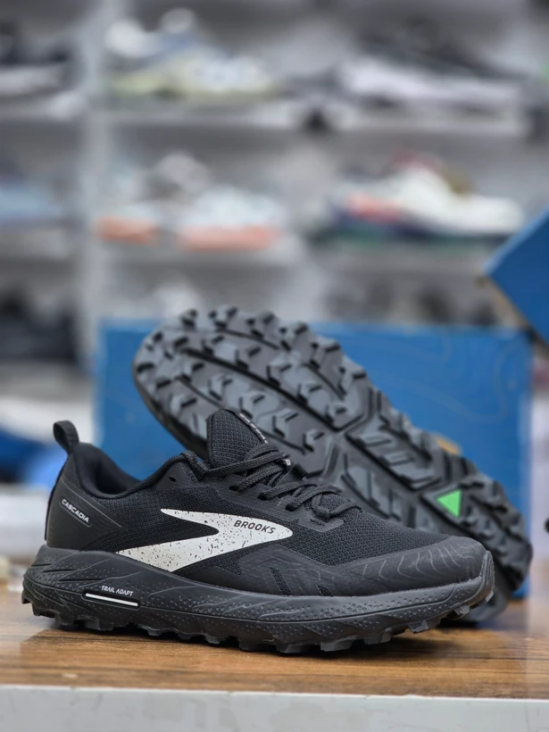 کتونی بروکس مدل کاسکادیا ۱۸ | Brooks Cascadia 18 | سایز ۴۰تا۴۵ | ساخت ویتنام | کیفیت مستر