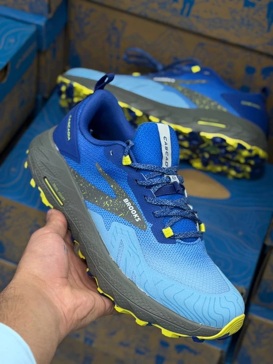 کتونی بروکس مدل کاسکادیا 17 | Brooks Cascadia 17 | سایز ۴۰تا۴۵ | ساخت ویتنام | کیفیت مستر