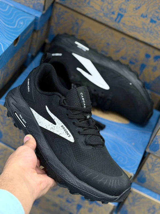 کتونی بروکس مدل کاسکادیا 17 | Brooks Cascadia 17 | سایز ۴۰تا۴۵ | ساخت ویتنام | کیفیت مستر