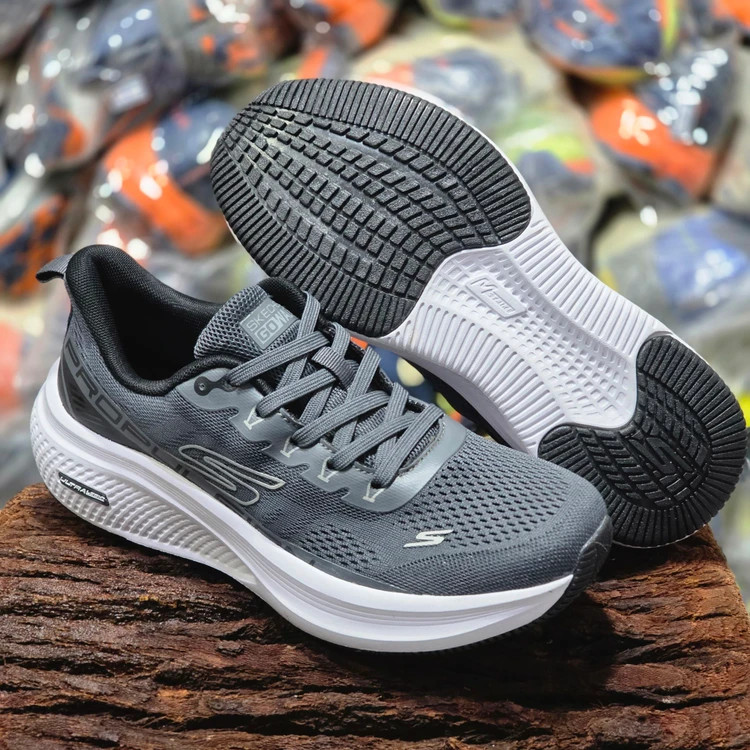 کتونی اسکیچرز مدل گو واک اولترا | Skechers Go Walk Ultra | سایز ۴۳ | ساخت ویتنام | کیفیت مستر