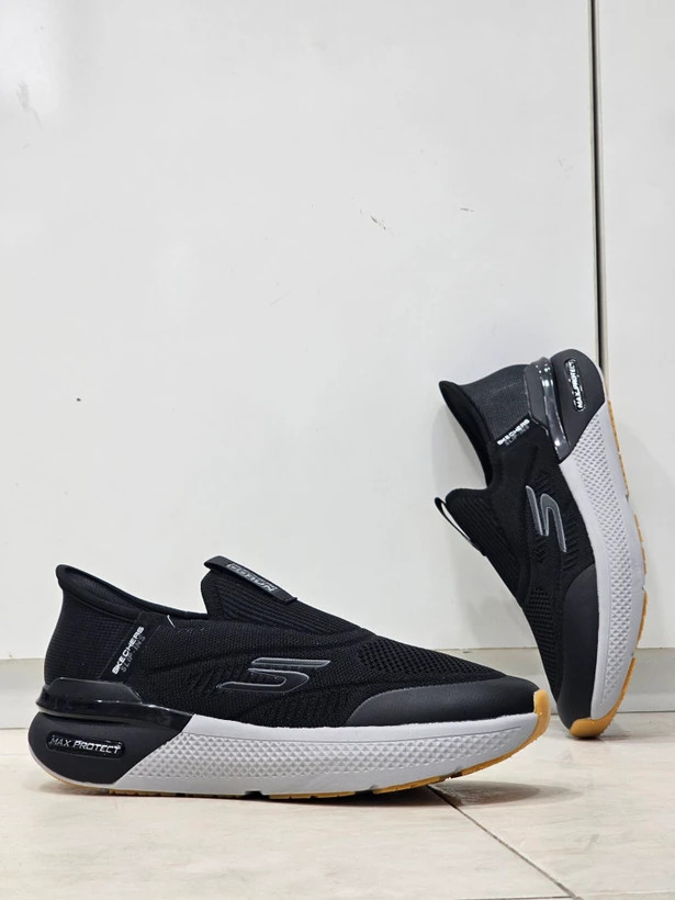 کتونی اسکیچرز مدل اسلیپ اینز | Skechers Slip-Ins | سایز ۴۰تا۴۵ | ساخت ویتنام | کیفیت مستر