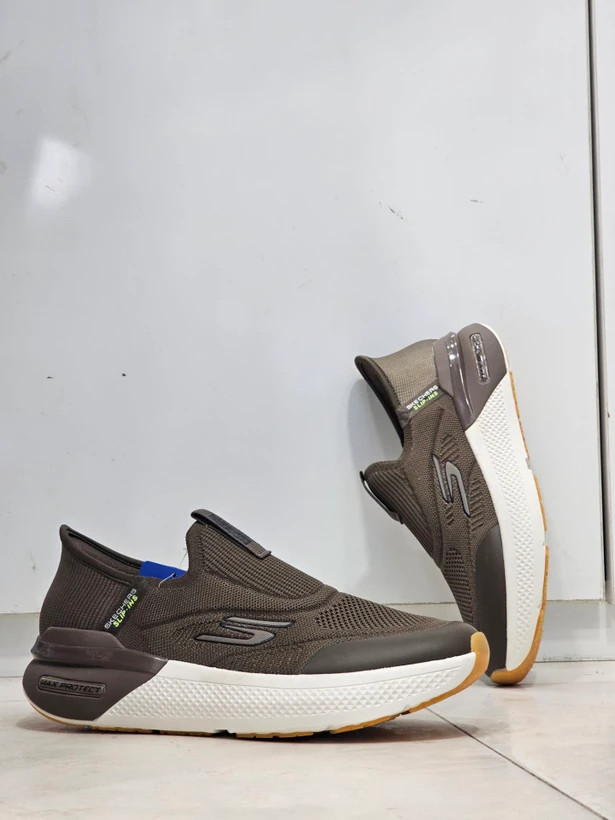 کتونی اسکیچرز مدل اسلیپ اینز | Skechers Slip-Ins | سایز ۴۰تا۴۵ | ساخت ویتنام | کیفیت مستر