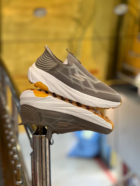 کتونی اسکیچرز مدل اسلیپ اینز | Skechers Slip-Ins | سایز ۴۰تا۴۵ | ساخت ویتنام | کیفیت مستر