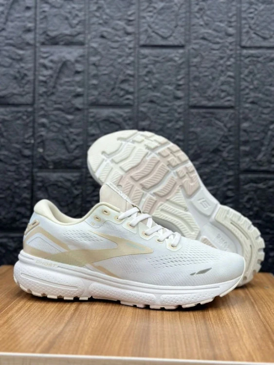 کتونی بروکس مدل گوست ۱۵ |  Brooks Ghost 15 | سایز 36تا۴۵ | ساخت ویتنام | کیفیت مستر