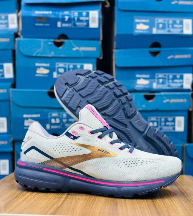 کتونی بروکس مدل گوست ۱۵ |  Brooks Ghost 15 | سایز 36تا۴۵ | ساخت ویتنام | کیفیت مستر