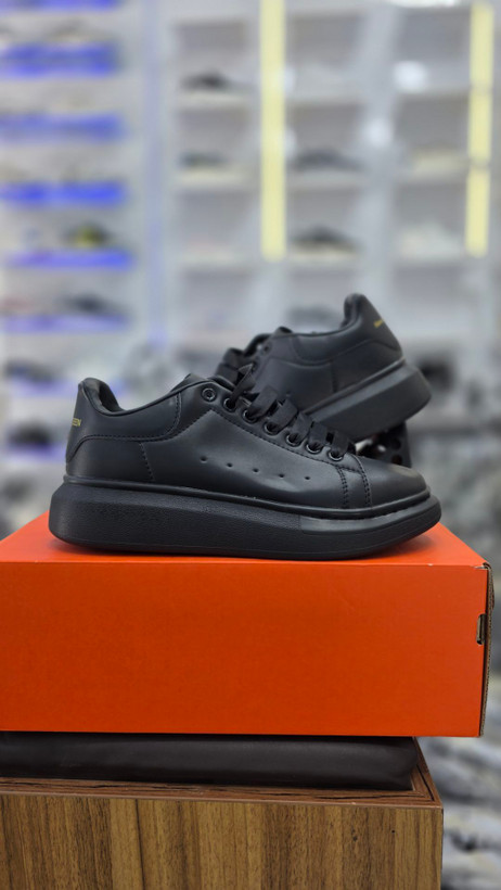 کتونی الکساندر مککوئین | Alexander McQueen | سایز ۴۰تا۴۵ | ساخت ویتنام | کیفیت مستر