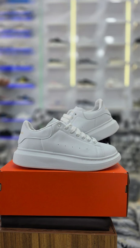 کتونی الکساندر مک‌کوئین | Alexander McQueen | سایز ۴۰تا۴۵ | ساخت ویتنام | کیفیت مستر