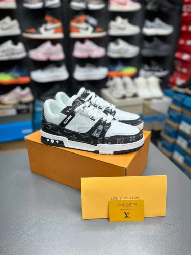 کتونی لویی ویتون مدل الوی ترینر | Louis Vuitton LV Trainer | سایز ۴۰تا۴۵ | ساخت ویتنام | کیفیت مستر