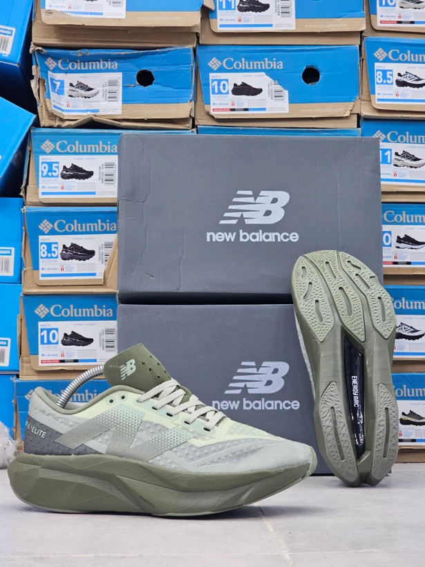 کتونی نیوبالانس مدل فیول سل ربل وی فور | New Balance FuelCell Rebel v4 | سایز ۴۰تا۴۵ | ساخت ویتنام