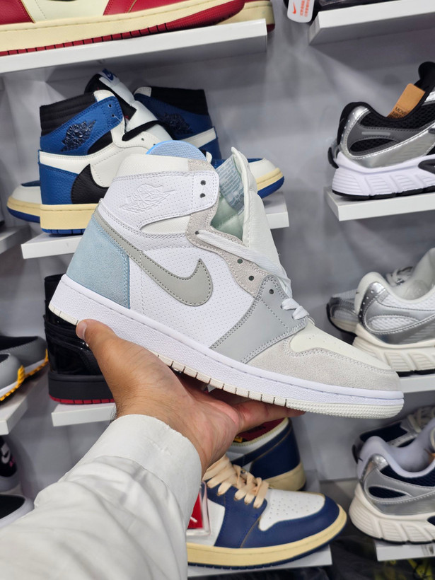 کتونی نایکی مدل ایر جردن 1 | Nike Air Jordan 1 | سایز 38تا۴۵ | ساخت ویتنام