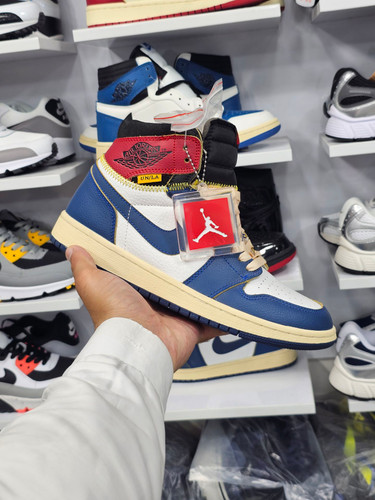 کتونی نایکی مدل ایر جردن 1 | Nike Air Jordan 1 | سایز 38تا۴۵ | ساخت ویتنام
