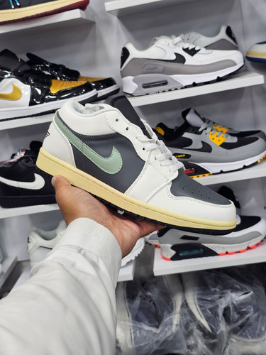 کتونی نایک | Nike Air Jordan 1 | سایز ۴۰تا۴۵ | ساخت ویتنام