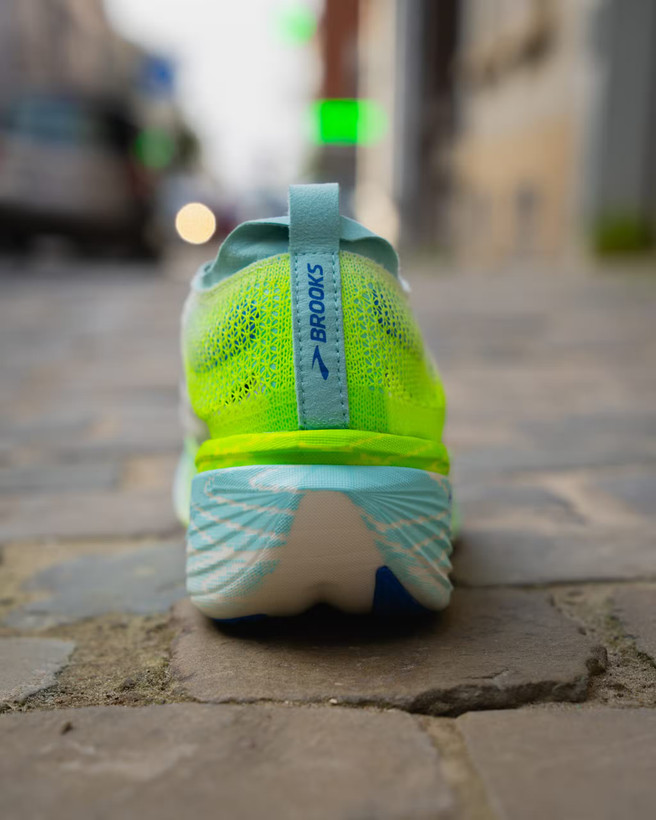 کتونی بروکس مدل بروکس هایپریون الیت ۴ | Brooks Hyperion Elite 4 | سایز ۴۰تا۴۵ | ساخت ویتنام | کیفیت مستر