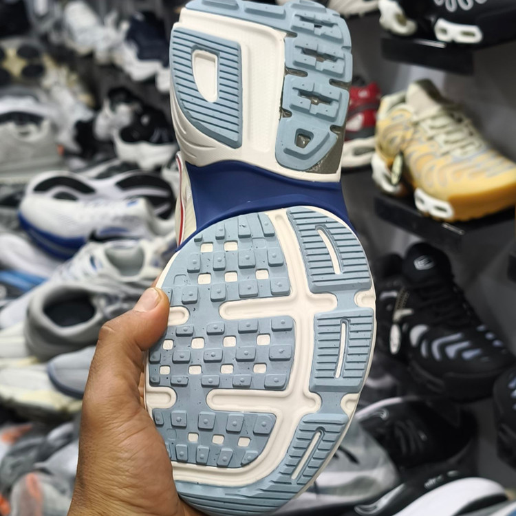 کتونی نایک مدل وی تو کی | Nike V2K Run | سایز ۴۰ تا ۴۵ | کیفیت مستر (وارداتی ویتنام)