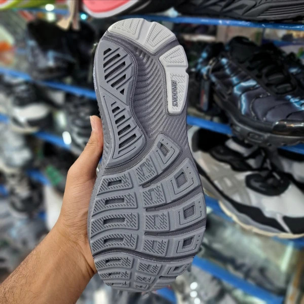 کتونی بروکس مدل بروکس گاست ۱۷ | Brooks Ghost 17 | سایز۴۰تا۴۵ | ساخت ویتنام | کیفیت مستر