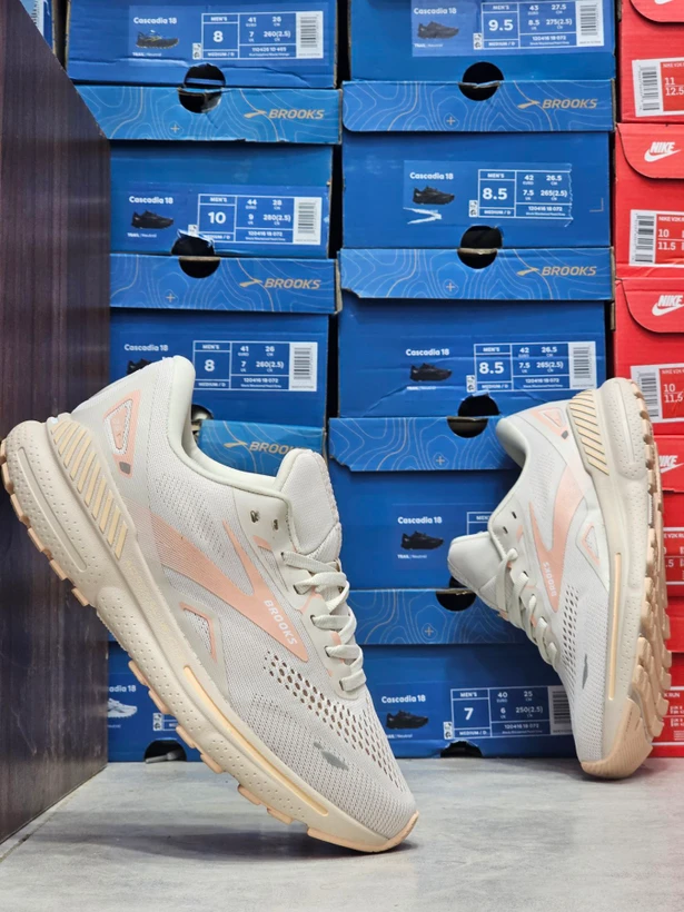کتونی بروکس مدل آدرنالین جی‌تی‌اس ۲۳ | Brooks Adrenaline GTS 23 | سایز ۴۰تا۴۵ | ساخت ویتنام | کیفیت مستر