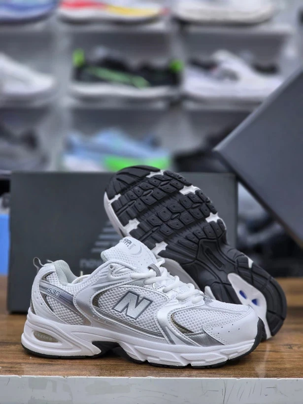 کتونی نیوبالانس مدل ۵۳۰ | New Balance 530 | سایز 37تا۴۵ | ساخت ویتنام | کیفیت مستر
