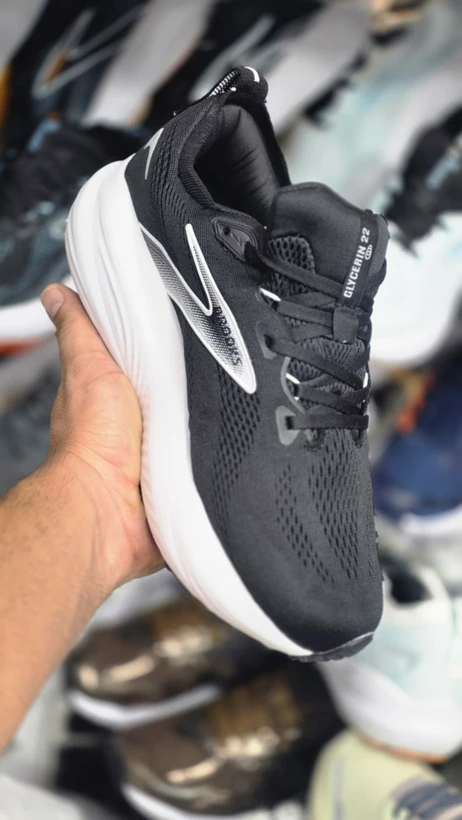 کتونی بروکس مدل بروکس گلیسیرین ۲۲ | Brooks Glycerin 22 | سایز ۴۰تا۴۵ | ساخت ویتنام | کیفیت مستر