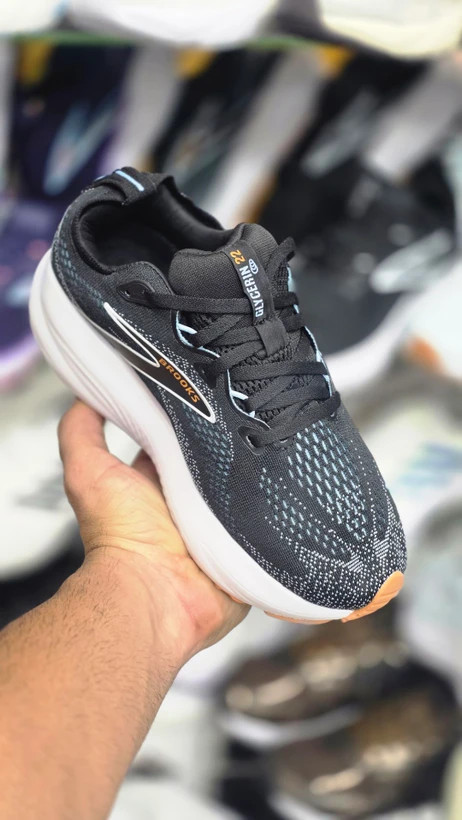 کتونی بروکس مدل بروکس گلیسیرین ۲۲ | Brooks Glycerin 22 | سایز ۴۰تا۴۵ | ساخت ویتنام | کیفیت مستر
