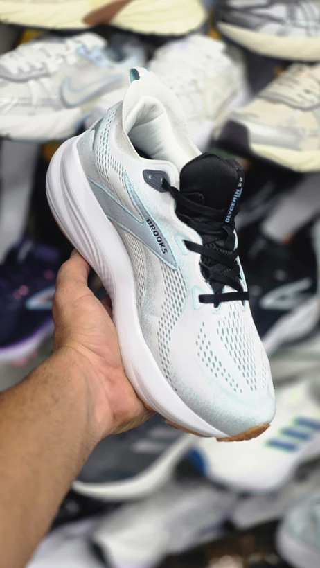 کتونی بروکس مدل بروکس گلیسیرین ۲۲ | Brooks Glycerin 22 | سایز ۴۰تا۴۵ | ساخت ویتنام | کیفیت مستر