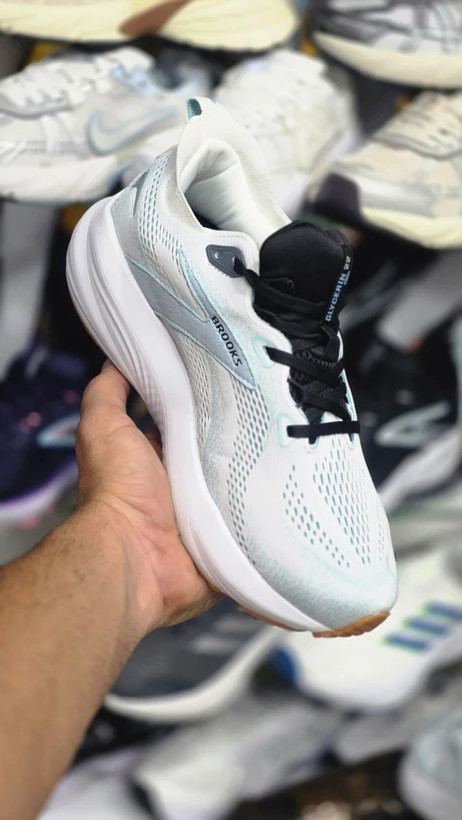 کتونی بروکس مدل بروکس گلیسیرین ۲۲ | Brooks Glycerin 22 | سایز ۴۰تا۴۵ | ساخت ویتنام | کیفیت مستر