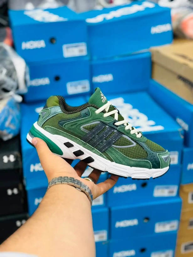 کتونی آدیداس مدل ریسپانس سی‌ال | Adidas Response CL | سایز ۴۰تا۴۵ | ساخت ویتنام | کیفیت مستر