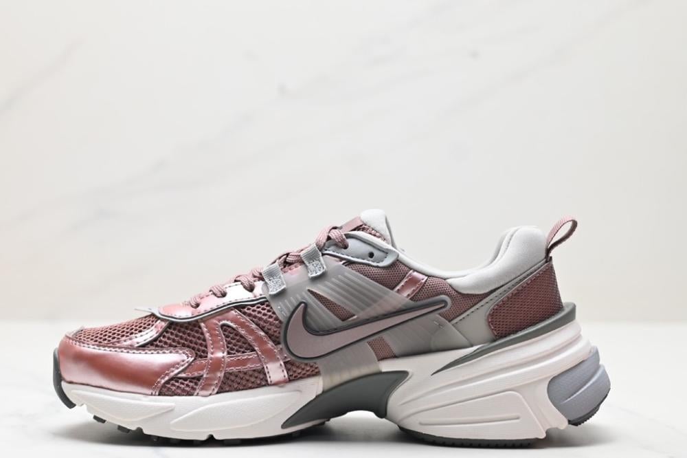 کتونی نایکی مدل وی‌تو‌کی ران | Nike V2K Run | سایز ۳۷تا۴۰ | ساخت ویتنام | کیفیت مستر