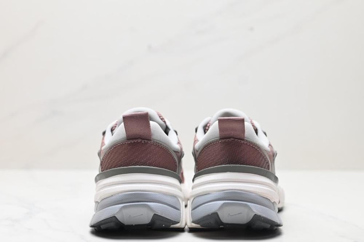 کتونی نایکی مدل ویتوکی ران | Nike V2K Run | سایز ۳۷تا۴۰ | ساخت ویتنام | کیفیت مستر