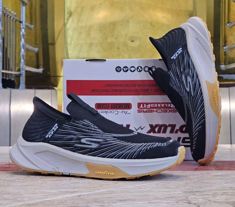کتونی اسکیچرز مدل اسلیپ اینز | Skechers Slip-Ins | سایز 40تا۴۵ | ساخت ویتنام | کیفیت مستر