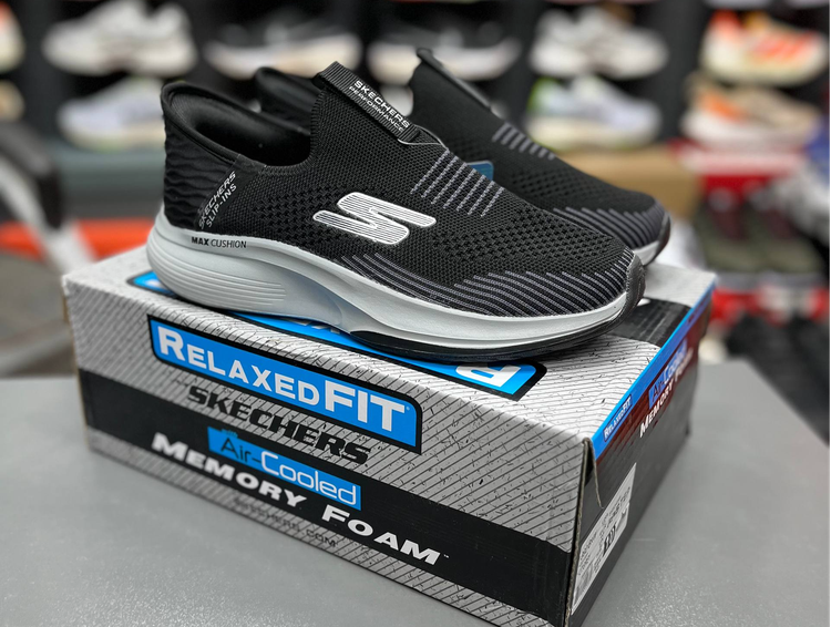 کتونی اسکیچرز مدل اسلیپ اینز | Skechers Slip-Ins | سایز 40تا۴۵ | ساخت ویتنام | کیفیت مستر