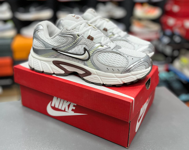 کتونی نایکی مدل وی فایو کی ران | Nike V5K Run | سایز ۴۰تا۴۵ | ساخت ویتنام | کیفیت مستر
