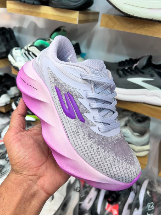 کتونی اسکیچرز مدل هایپربرست کربن | Skechers Hyperburst Carbon | سایز ۳۷تا۴۰ | ساخت ویتنام | کیفیت مستر