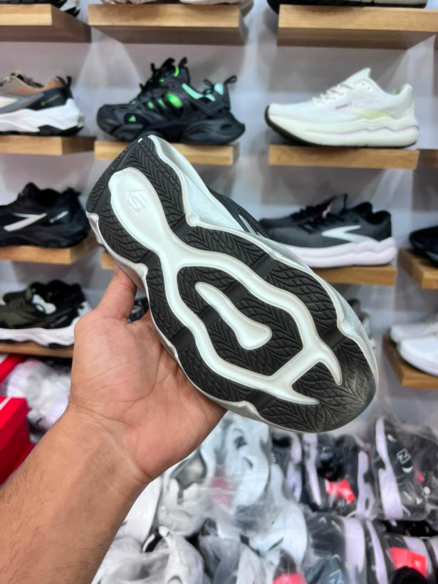 کتونی اسکیچرز مدل هایپربرست کربن | Skechers Hyperburst Carbon | سایز ۳۷تا۴۰ | ساخت ویتنام | کیفیت مستر