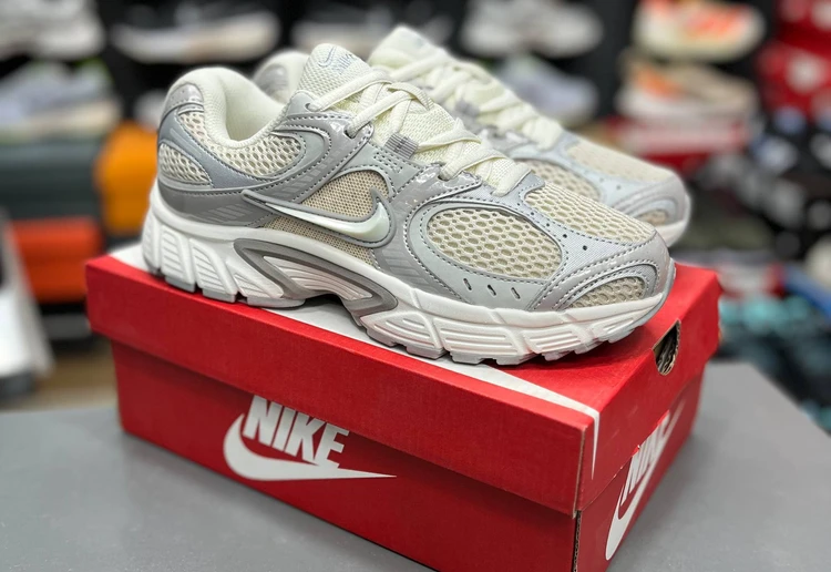 کتونی نایک  | Nike V5 RNR | سایز 37تا۴۰ | ساخت ویتنام
