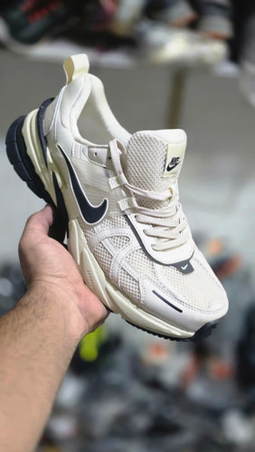 کتونی نایکی مدل ویتوکی ران | Nike V2K Run | سایز ۴4 | ساخت ویتنام | کیفیت مستر