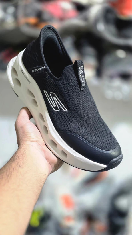 کتونی اسکیچرز مدل اسلیپ اینز | Skechers Slip-Ins Go Walk | سایز ۴2 | ساخت ویتنام | کیفیت مستر