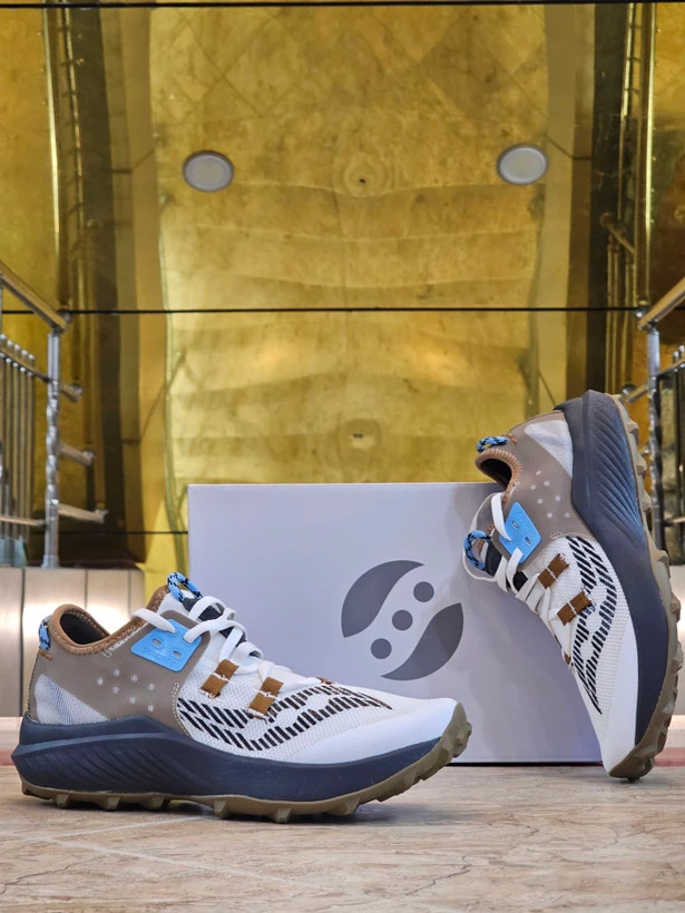 کتونی ساکونی مدل اندورفین ریفت | Saucony Endorphin Rift | سایز ۴۰تا۴۵ | ساخت ویتنام | کیفیت مستر
