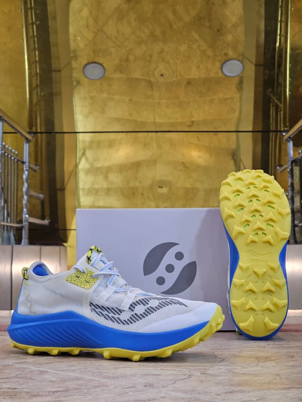 کتونی ساکونی مدل اندورفین ریفت | Saucony Endorphin Rift | سایز ۴۰تا۴۵ | ساخت ویتنام | کیفیت مستر