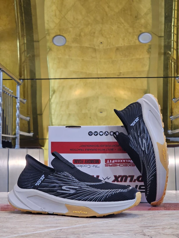 کتونی اسکیچرز مدل اسلیپ اینز | Skechers Slip-Ins | سایز 40تا۴۵ | ساخت ویتنام | کیفیت مستر