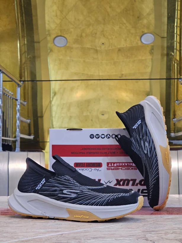 کتونی اسکیچرز مدل اسلیپ اینز | Skechers Slip-Ins | سایز 40تا۴۵ | ساخت ویتنام | کیفیت مستر