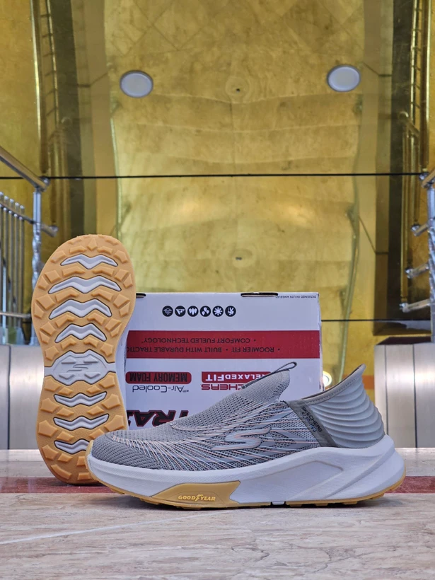 کتونی اسکیچرز مدل اسلیپ اینز | Skechers Slip-Ins | سایز 40تا۴۵ | ساخت ویتنام | کیفیت مستر