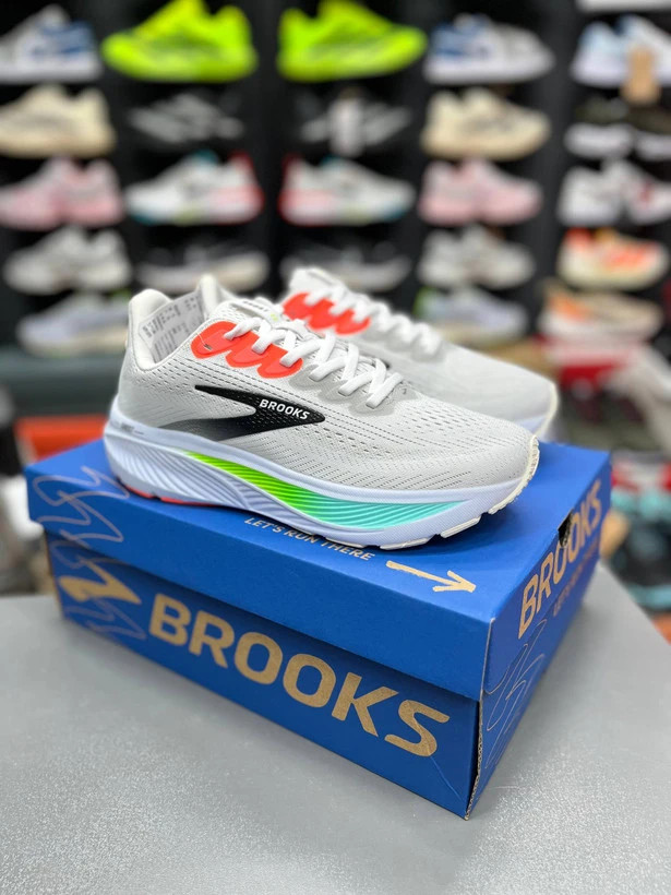 کتونی بروکس مدل گوست ۱۷ | Brooks Ghost 17 | سایز ۴۰تا۴۵ | ساخت ویتنام | کیفیت مستر
